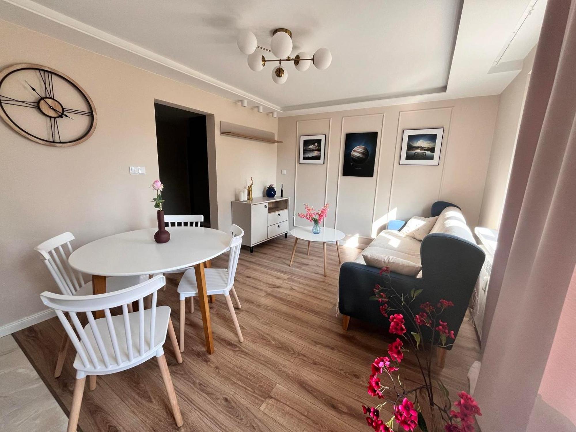 Prestige Apartment Bohaterow Warszawy Кельце Екстер'єр фото